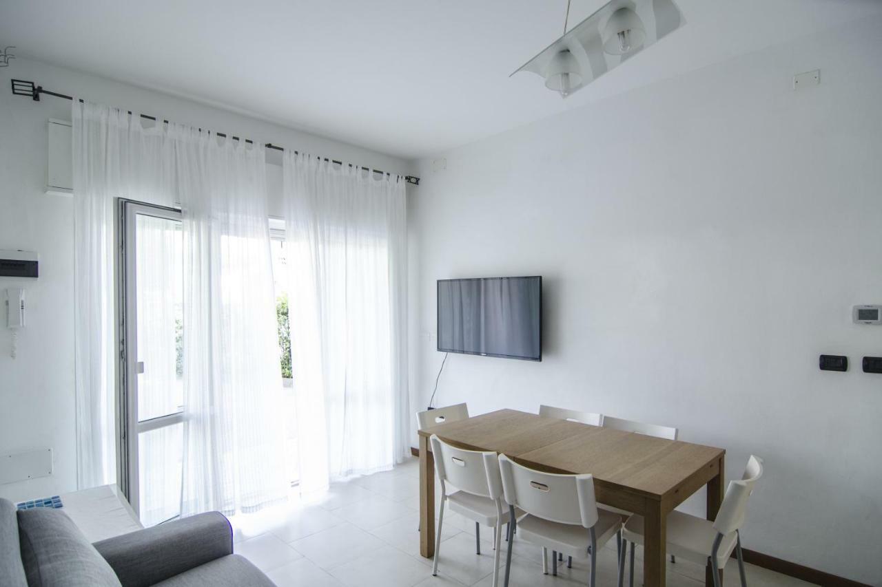 Appartamenti Federica Milano Marittima Exterior foto